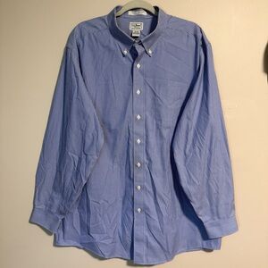LL Bean Men's Blue Button Down size XL